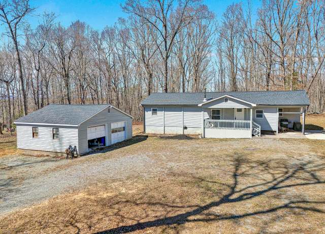 Property at 504 Spinnaker Way, Moneta, VA 24121, 3 beds, 1 bath