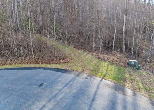 Property at 6796 Waterstone Dr, Roanoke, VA 24018