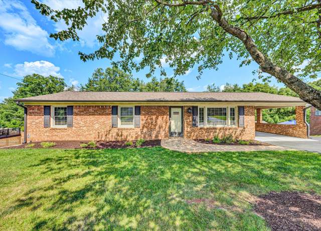 Property at 716 Arcadia Cir, Vinton, VA 24179, 3 beds, 2.5 baths