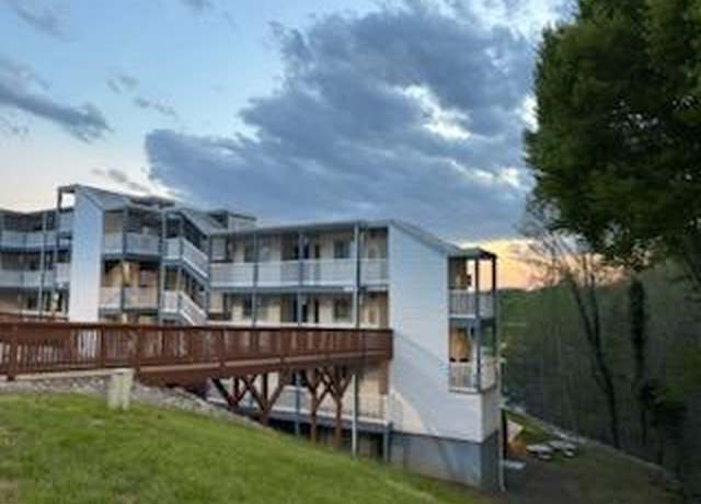Property at 1089 Bluewater Dr #512, Moneta, VA 24121, 1 bed, 1 bath