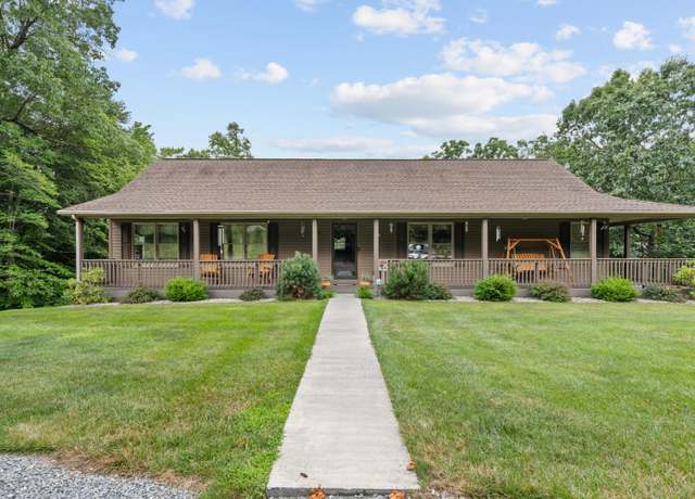 Property at 876 Sherwood Dr, Blue Ridge, VA 24064, 4 beds, 2 baths