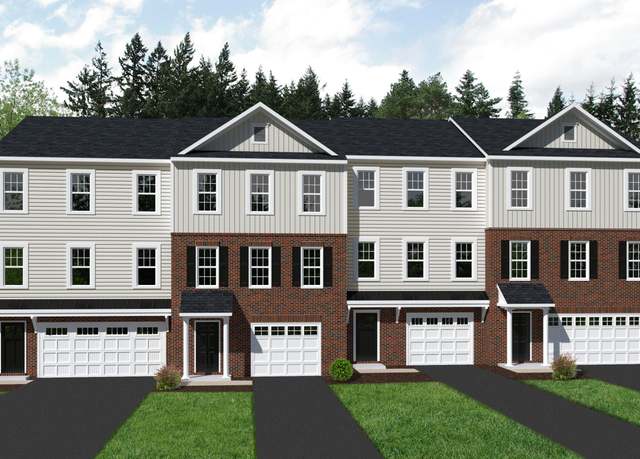 Property at 3727 Greenway Dr SW, Roanoke, VA 24018, 3 beds, 2.5 baths