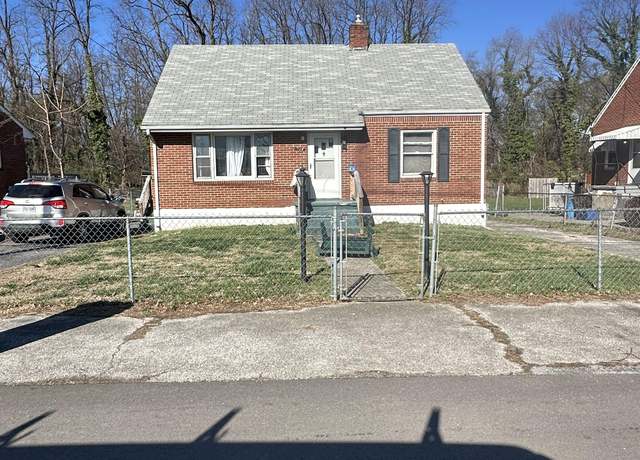 Property at 736 30 th St NW, Roanoke, VA 24017, 4 beds, 1 bath