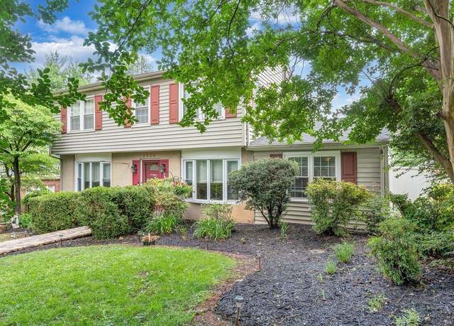 Property at 2626 Avenham Ave SW, Roanoke, VA 24014, 5 beds, 3.5 baths