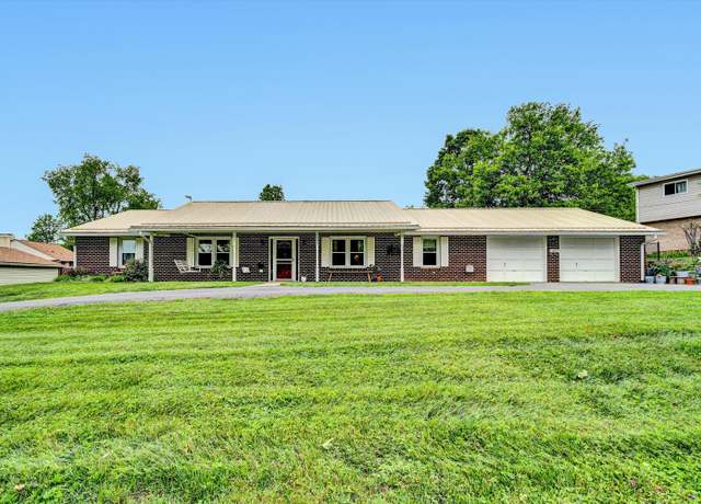 Property at 3643 Larson Ln, Roanoke, VA 24018, 3 beds, 2.5 baths