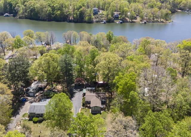 Property at 276 Bluewater Dr, Moneta, VA 24121, 3 beds, 2 baths