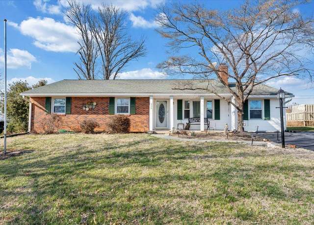 Property at 936 Blandford Ave, Vinton, VA 24179, 3 beds, 1.5 baths