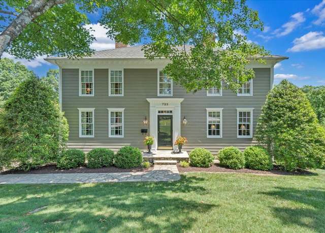 Property at 723 White Oak Rd SW, Roanoke, VA 24014, 4 beds, 3 baths