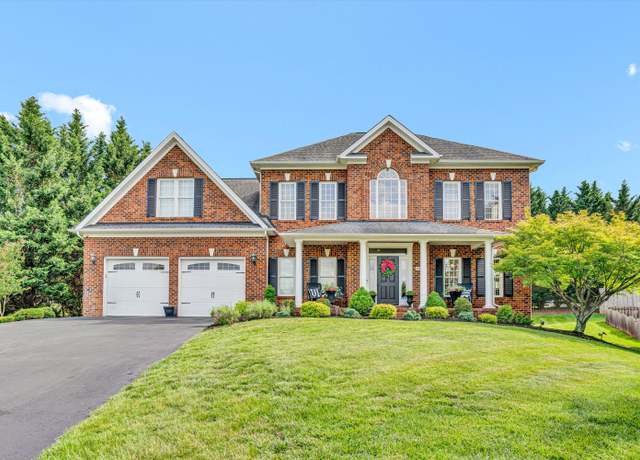 Property at 4537 Brentwood Ct, Roanoke, VA 24018, 5 beds, 4.5 baths