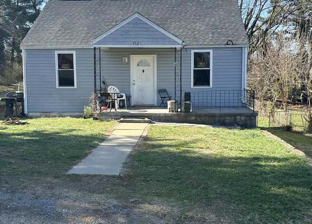 Property at 3828 Michigan Ave NW, Roanoke, VA 24017, 4 beds, 1 bath