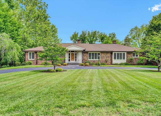 Property at 1200 Pickwick Ln, Salem, VA 24153, 6 beds, 4 baths