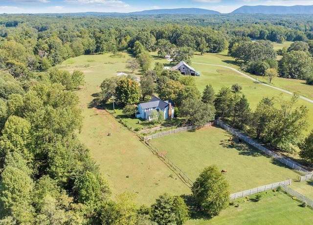 Property at 2376 Isle of Pines Dr, Moneta, VA 24121, 3 beds, 2 baths