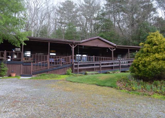 Property at 8438 Cumberland Gap Rd, New Castle, VA 24127, 3 beds, 2 baths