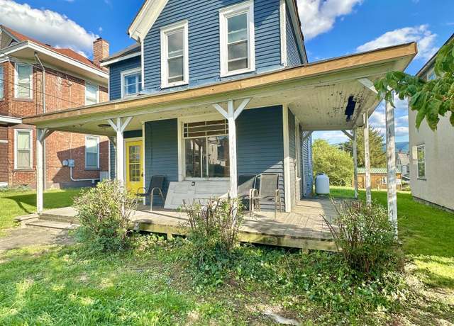 Property at 327 E Hawthorne St, Covington, VA 24426, 2 beds, 2 baths