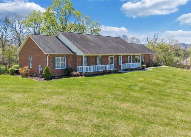 Property at 84 Braemar Dr, Daleville, VA 24083, 3 beds, 2.5 baths