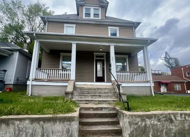Property at 535 Madison Ave NW, Roanoke, VA 24016, 4 beds, 1 bath