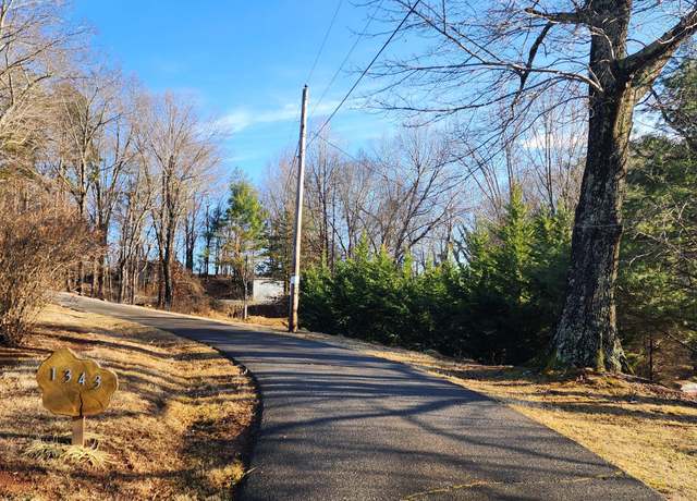 Property at 1343 Evans Rd, Bedford, VA 24523, 3 beds, 2 baths