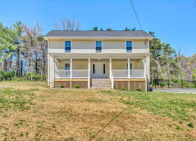 Property at 319 Trinity Rd, Troutville, VA 24175, 3 beds, 2 baths