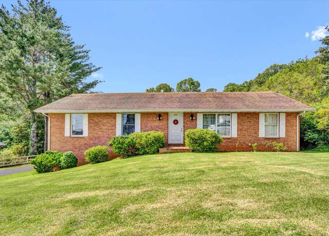 Property at 4434 Rosecrest Rd, Roanoke, VA 24018, 3 beds, 3 baths