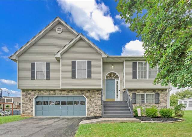 Property at 2414 Carlsbad Cir, Roanoke, VA 24012, 4 beds, 3 baths