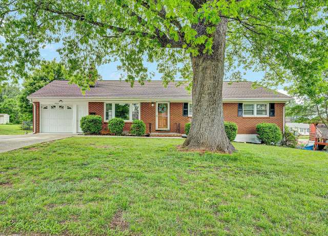 Property at 3336 Trinkle Ave NW, Roanoke, VA 24012, 3 beds, 2.5 baths