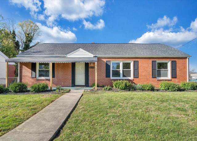 Property at 2303 Berkley Ave SW, Roanoke, VA 24015, 3 beds, 1 bath