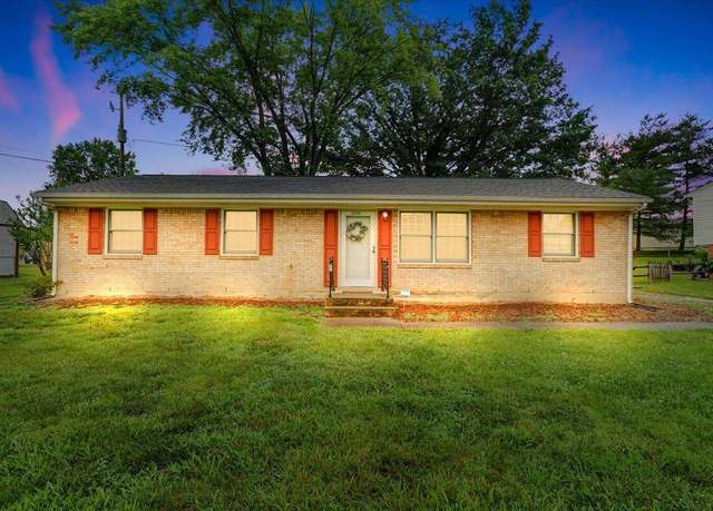 Property at 2619 Embassy Dr, Roanoke, VA 24019, 3 beds, 1 bath
