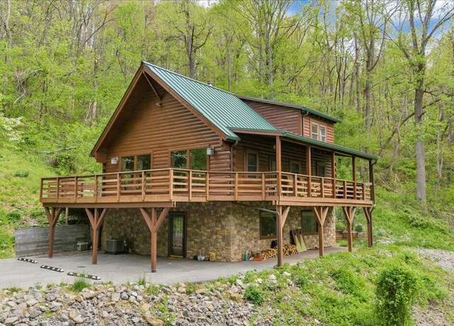 Property at 13357 Callaway Rd, Callaway, VA 24067, 3 beds, 2 baths