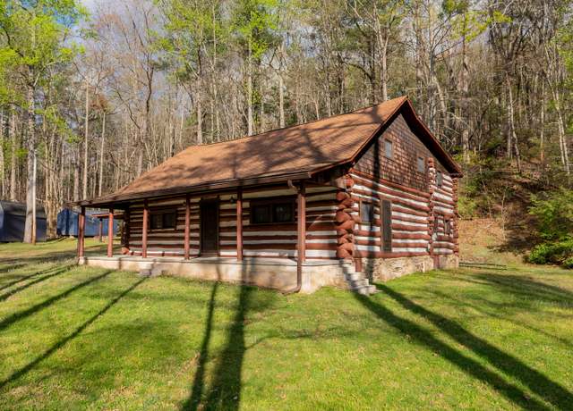 Property at 6071 Bradshaw Rd, Salem, VA 24153, 3 beds, 1.5 baths