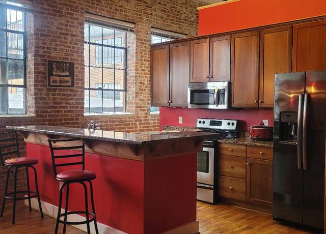 Property at 324 Salem Ave SW #205, Roanoke, VA 24016, 1 bed, 1 bath