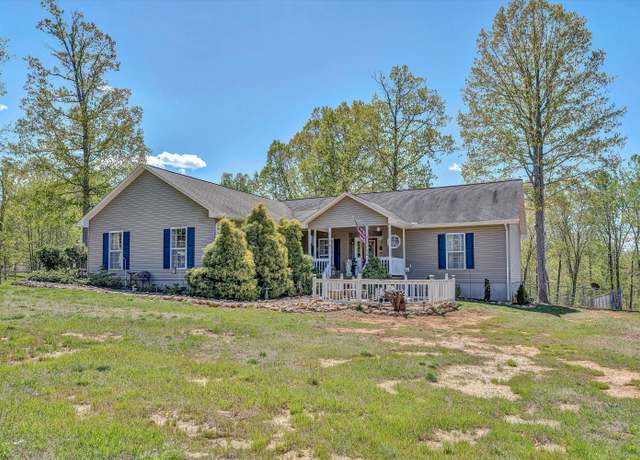 Property at 102 Cedar St, Huddleston, VA 24104, 3 beds, 2 baths