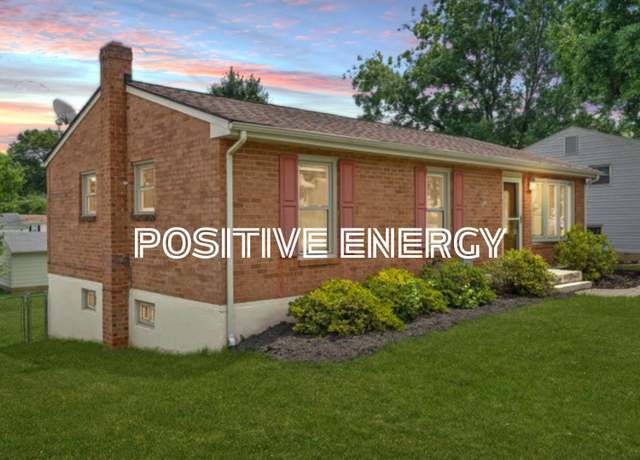 Property at 2218 Inge Cir, Salem, VA 24153, 4 beds, 2 baths