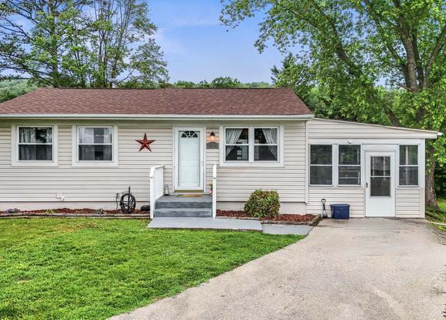 Property at 8574 Brubaker Dr, Roanoke, VA 24019, 2 beds, 2 baths