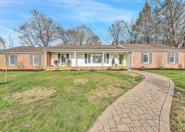Property at 3717 Dogwood Ln SW, Roanoke, VA 24015, 3 beds, 2 baths