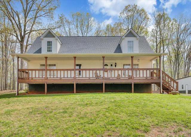 Property at 1569 Peppertree Rd, Bedford, VA 24523, 4 beds, 3 baths