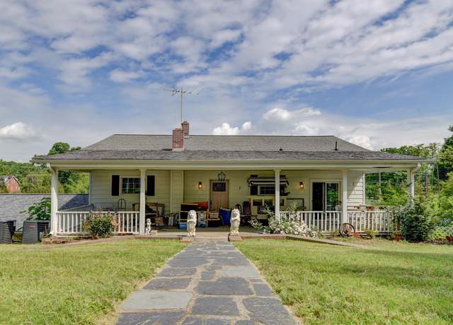 Property at 2770 W Lynchburg Salem Tpke, Bedford, VA 24523, 3 beds, 1.5 baths