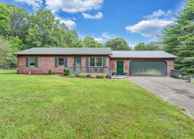 Property at 107 Wenwood Dr, Goodview, VA 24095, 3 beds, 1.5 baths