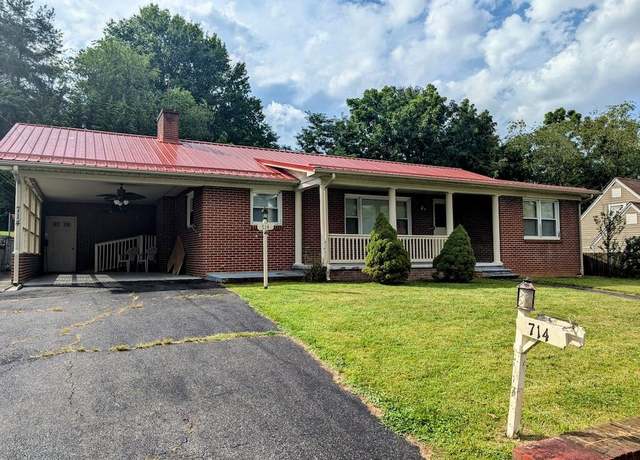 Property at 714 Glendale Rd, Galax, VA 24333, 3 beds, 2.5 baths