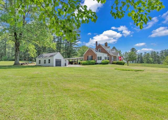 Property at 10664 Bent Mountain Rd, Bent Mountain, VA 24059, 3 beds, 2.5 baths