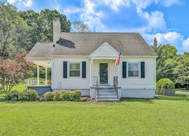 Property at 5215 Eden Ave, Roanoke, VA 24018, 3 beds, 1 bath