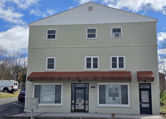Property at 10 SW 1st St SW, Christiansburg, VA 24073