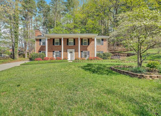 Property at 2705 Bobolink Ln, Roanoke, VA 24018, 4 beds, 2.5 baths