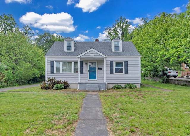 Property at 1402 Aspen St NW, Roanoke, VA 24017, 3 beds, 1.5 baths