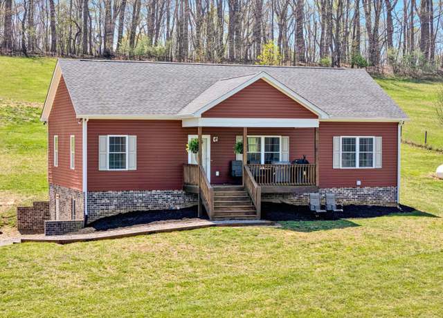 Property at 8350 Newport Rd, Catawba, VA 24070, 4 beds, 3 baths