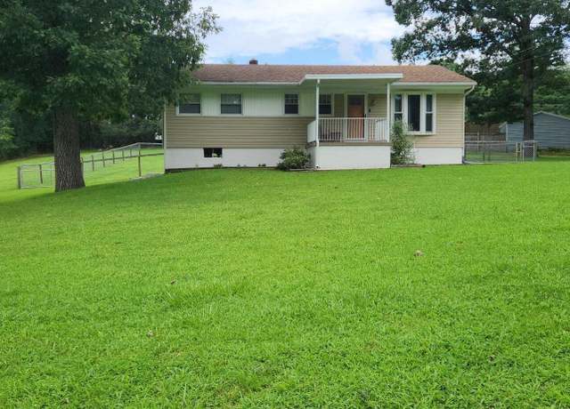 Property at 308 Friels Dr, Covington, VA 24426, 3 beds, 1 bath