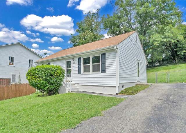 Property at 4501 Surrey Ave NW, Roanoke, VA 24017, 2 beds, 1 bath