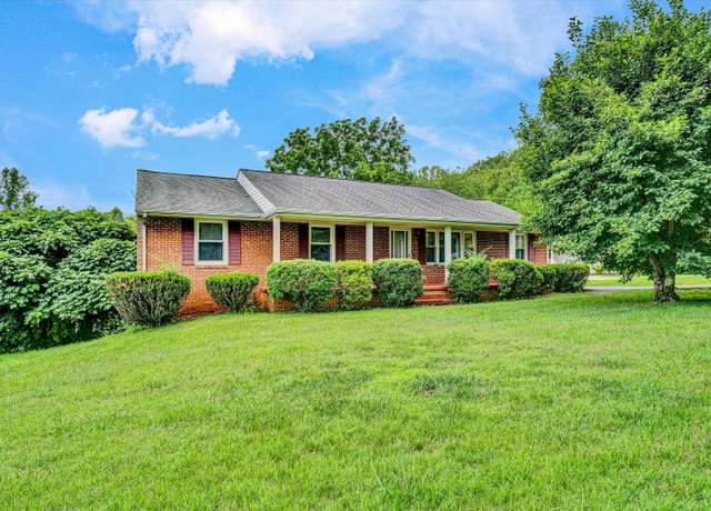 Property at 380 Lakeshore Terrace Rd, Hardy, VA 24101, 3 beds, 2 baths