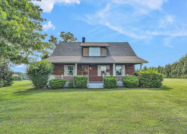 Property at 120 Nyle Ridge Rd, Wirtz, VA 24184, 3 beds, 3 baths