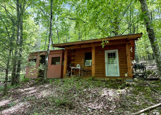 Property at 7750 Dicks Creek Rd, New Castle, VA 24127, 1 bed