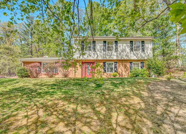 Property at 1336 Deer Run Dr, Vinton, VA 24179, 3 beds, 2.5 baths